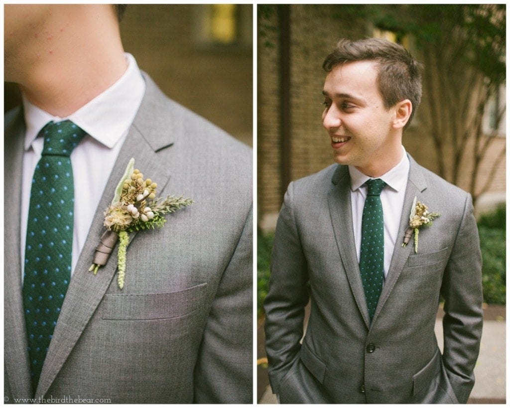 Groom and his green wedding tie.